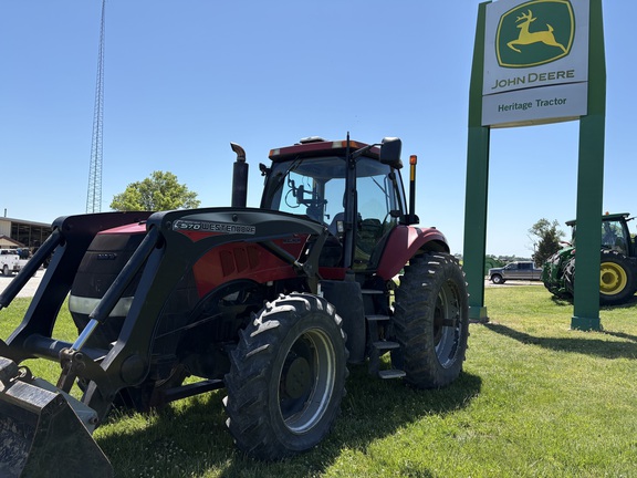 2009 Case IH Magnum 215