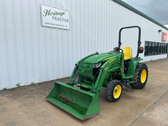 2018 John Deere 3033R