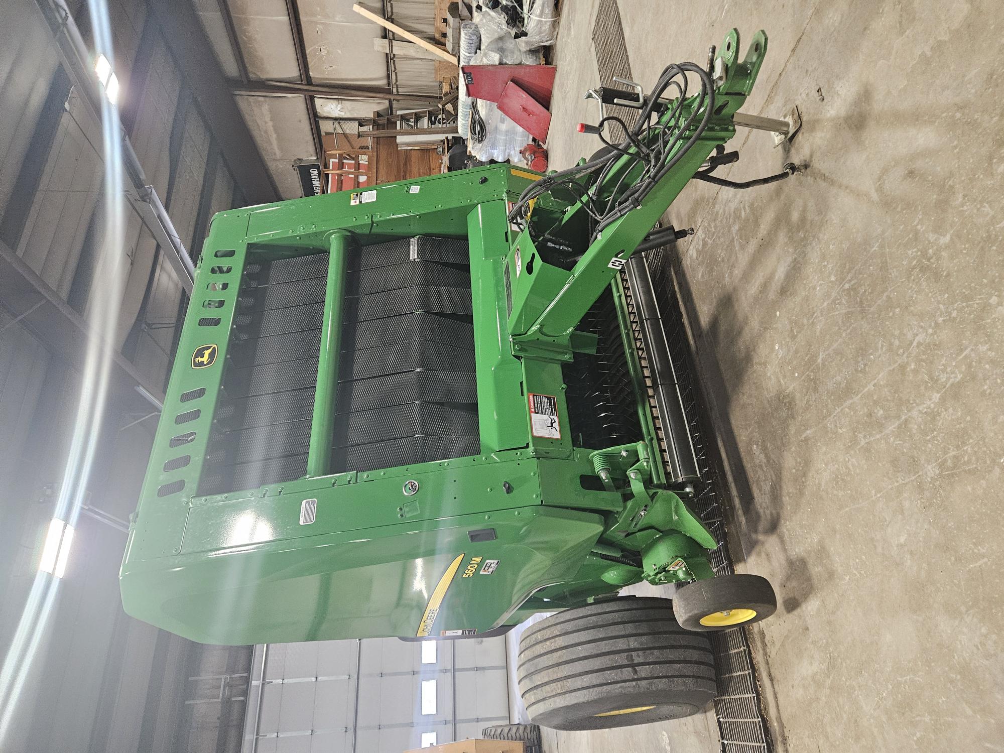 2023 JOHN DEERE 560M