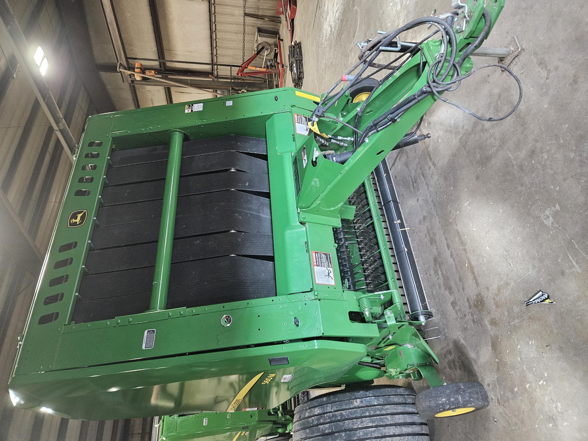 2023 JOHN DEERE 560M