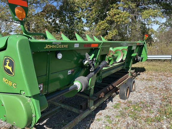 2011 John Deere 608C