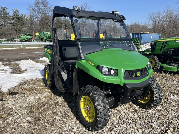 2022 John Deere XUV 590M