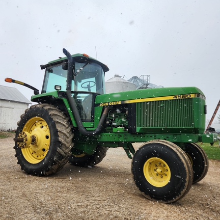1993 John Deere 4560