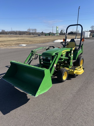 2005 John Deere 2210