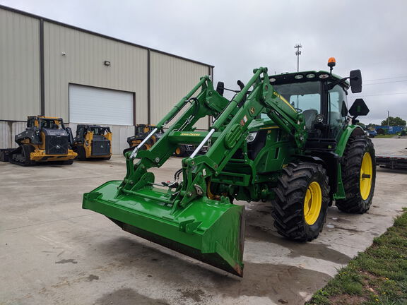 2023 John Deere 6R 140