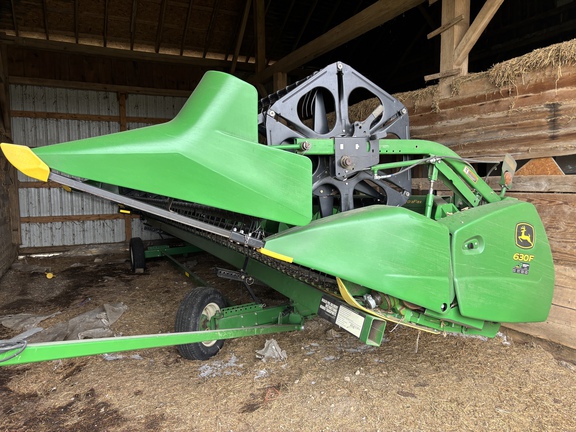 2011 John Deere 630F