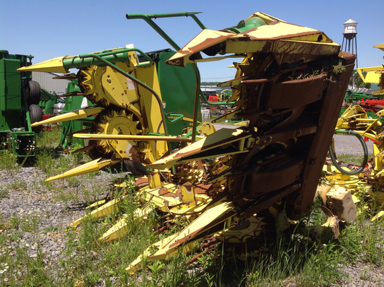 2007 John Deere 688
