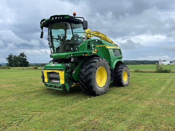 2017 John Deere 8600