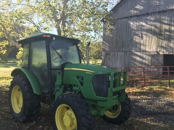 2012 John Deere 5083E
