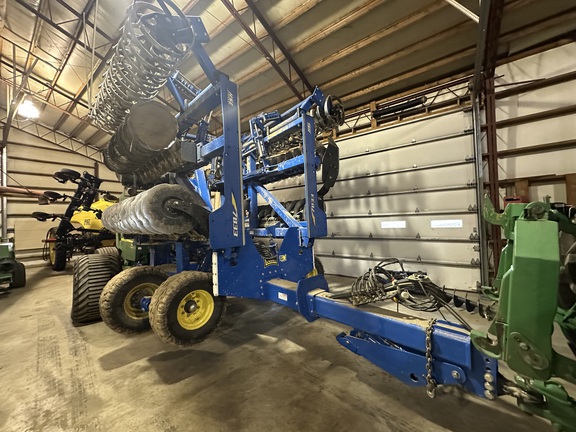 2019 Landoll 7833