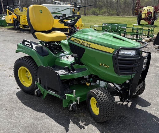 2025 John Deere X730