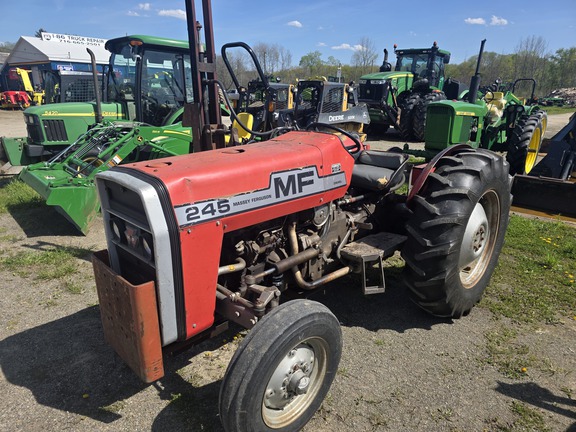1976 Massey Ferguson 235