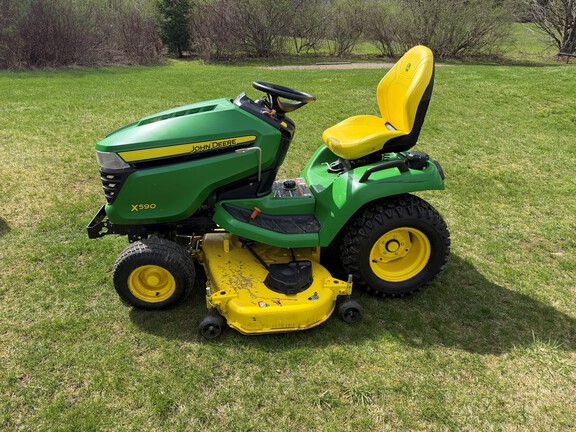 2021 John Deere X590