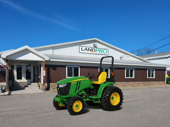 2026 John Deere 3033R
