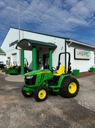 2026 John Deere 3033R