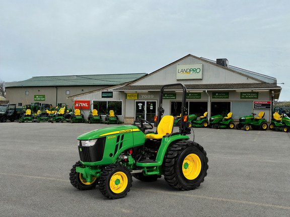 2026 John Deere 3033R