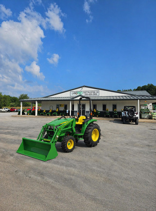 2025 John Deere 4052M