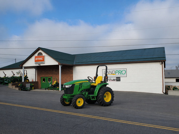 2026 John Deere 3033R