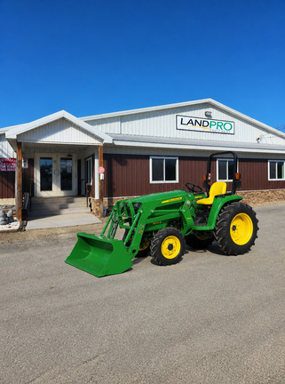 2026 John Deere 3032E