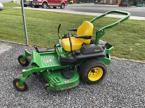 2021 John Deere 720