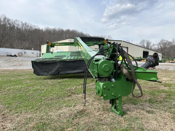 2014 John Deere 835