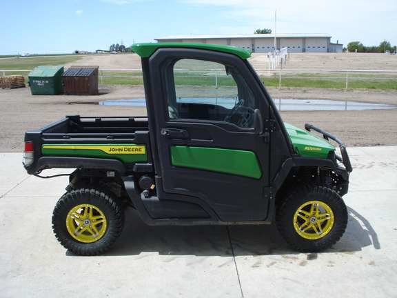 2024 John Deere XUV 835R