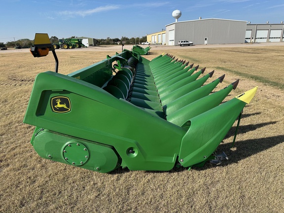2022 John Deere 18"