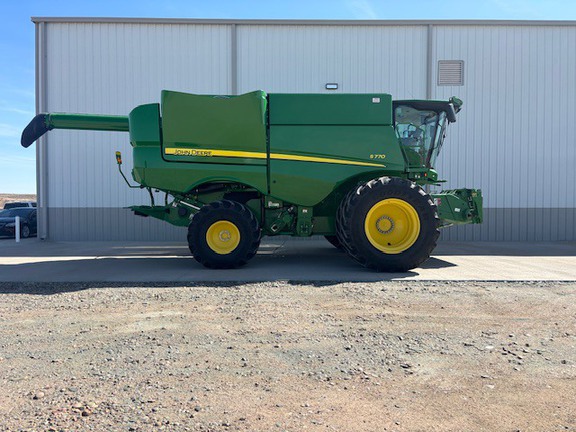 2021 John Deere S770
