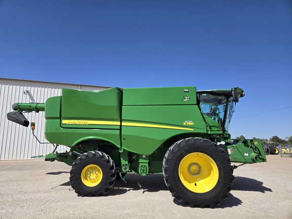 2022 John Deere S780