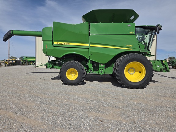 2024 John Deere S780