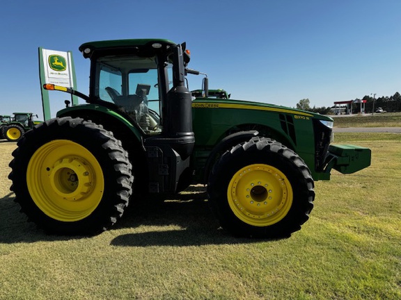 2018 John Deere 8370R