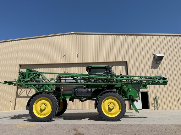 2021 John Deere R4038