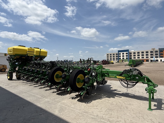 2024 John Deere 1775NT