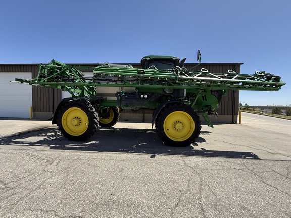 2023 John Deere 412R