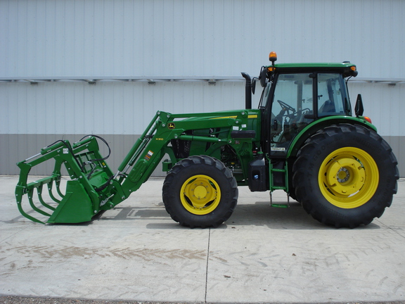 2024 John Deere 6135E