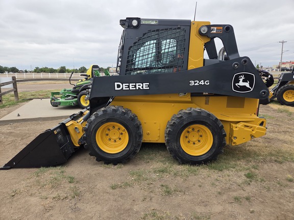 2023 John Deere 324G