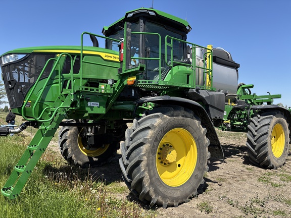 2025 John Deere 412R