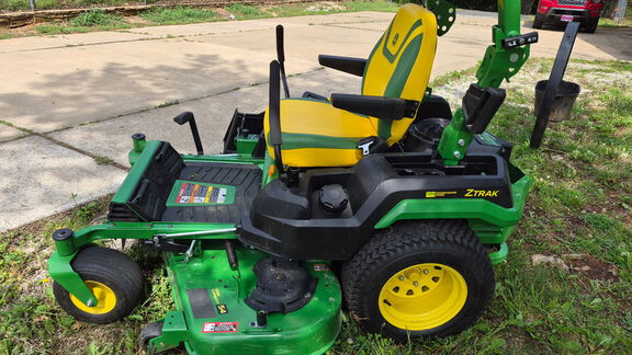 2025 John Deere 30"