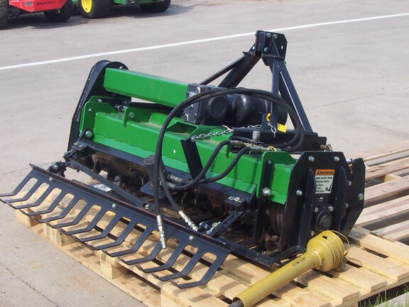 2024 Earth & Turf LA-60 Linear Aerator