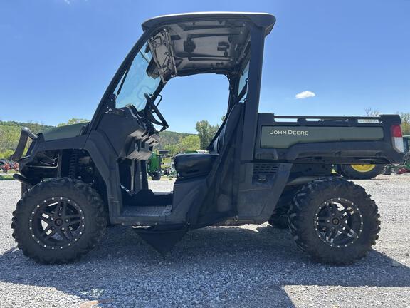 2022 John Deere XUV 835M