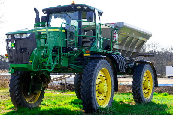 2018 John Deere R4045