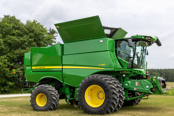 2021 John Deere S780