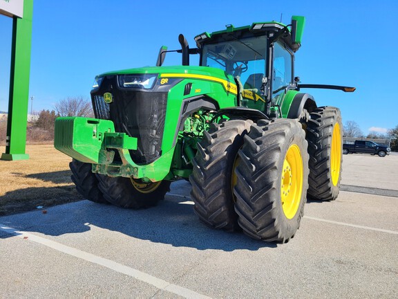 2023 John Deere 8R 340