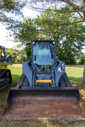 2023 John Deere 325G