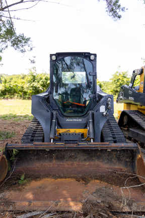 2023 John Deere 325G