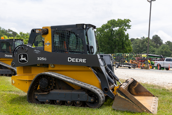 2023 John Deere 325G