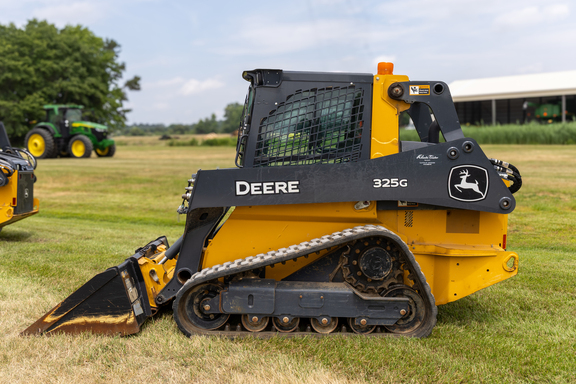 2024 John Deere 325G