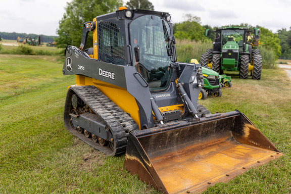 2023 John Deere 325G