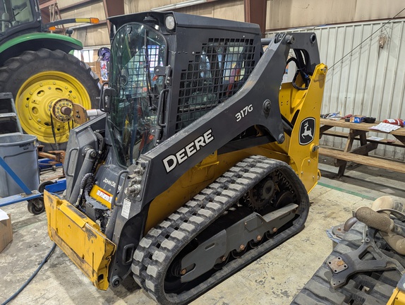2023 John Deere 317G