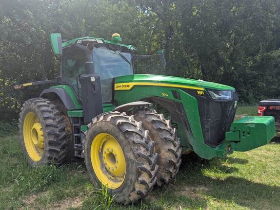 2022 John Deere 8R 370